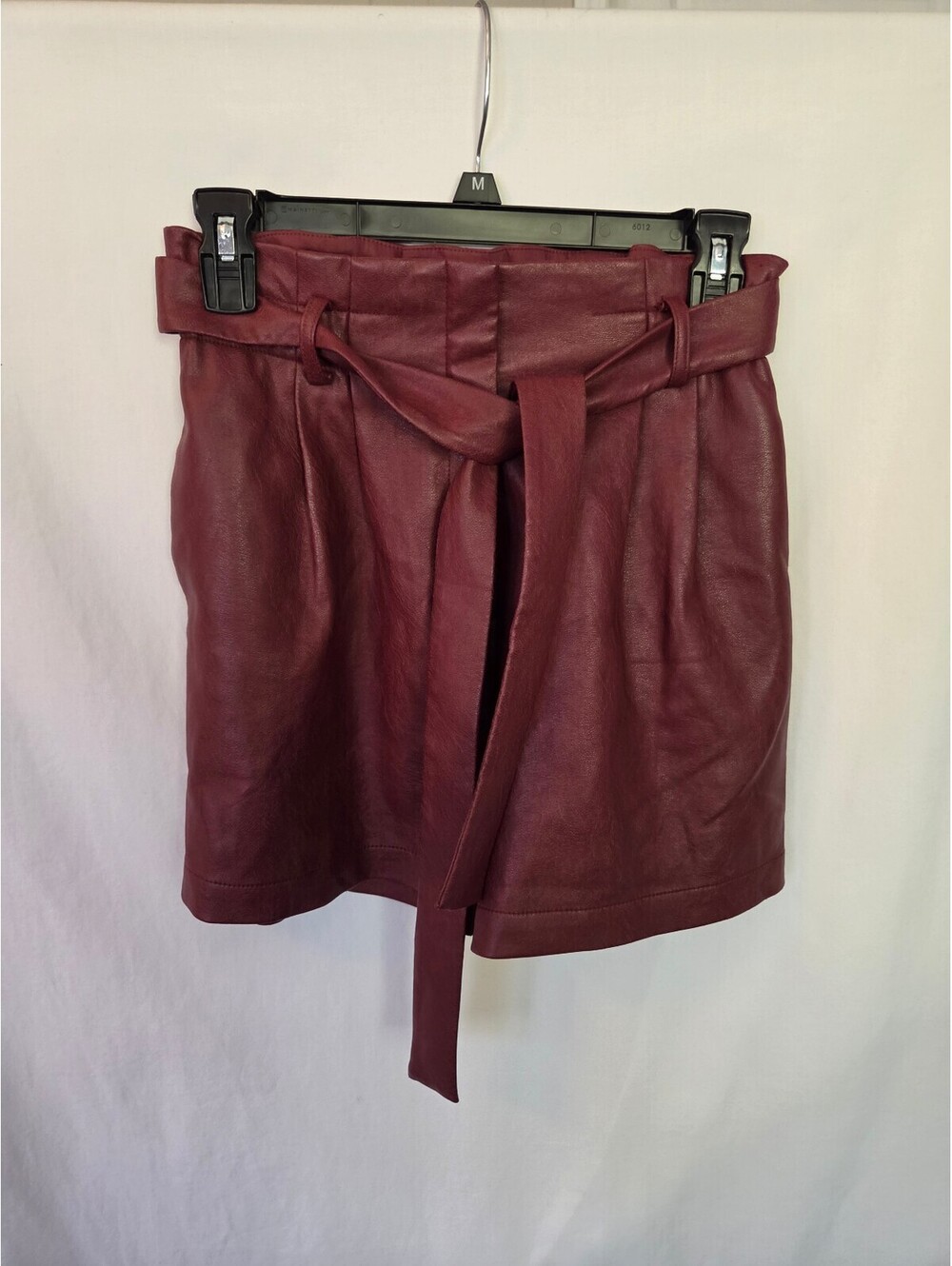 BCBGMAXAZRIA Burgundy Faux Leather Paperbag Waist Shorts XXS